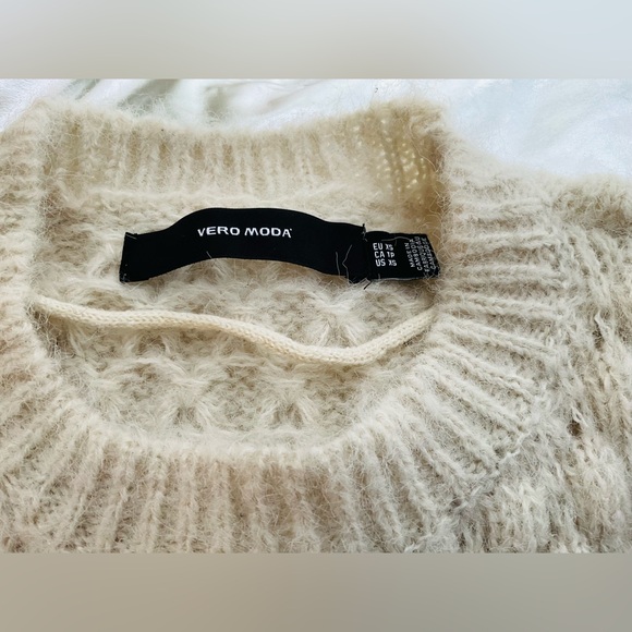 🛑🛑🛑NWOT POINTELLE SWEATER - Picture 8 of 12